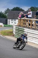 Vintage-motorcycle-club;eventdigitalimages;mallory-park;mallory-park-trackday-photographs;no-limits-trackdays;peter-wileman-photography;trackday-digital-images;trackday-photos;vmcc-festival-1000-bikes-photographs